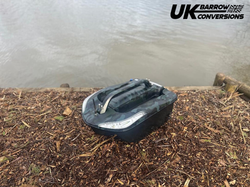 UKBC Raptor Bait Boat, GPS & Sonar, Top Load Rig Matt Camo & Winch ...
