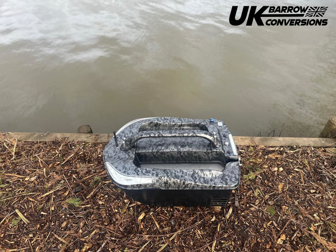 UKBC Raptor Bait Boat, GPS & Sonar, Top Load Rig Forged Carbon - UK ...